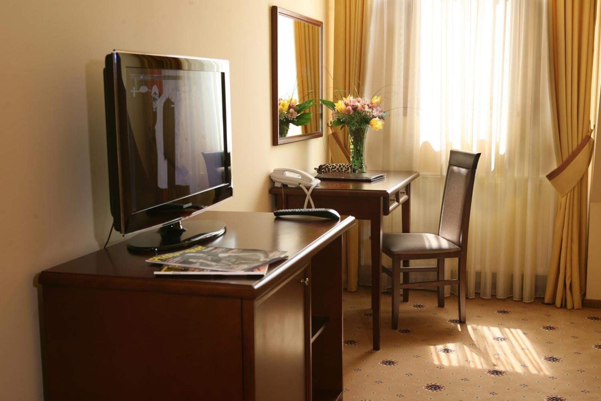 Grand Hotel Pylypets Pilipets Zimmer foto