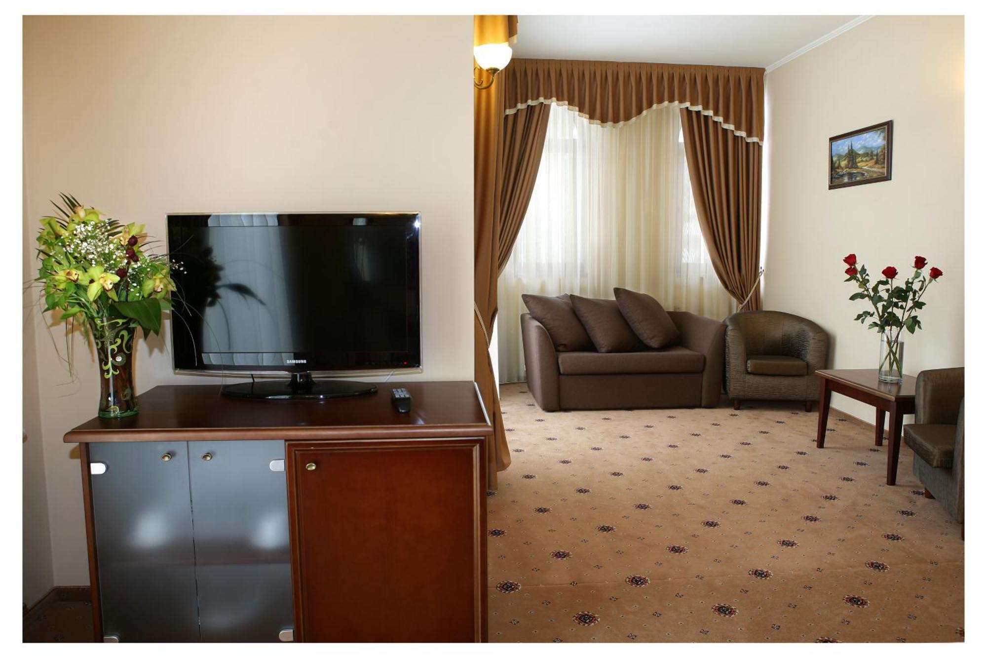 Grand Hotel Pylypets Pilipets Zimmer foto